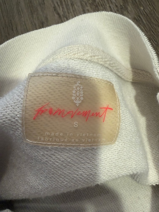 Free People Movement Tie-Dye Crewneck Sweatshirt White and Gray/Blue size small - Picture 5 of 6